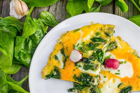 Ingrediencie na špenátovú omeletu