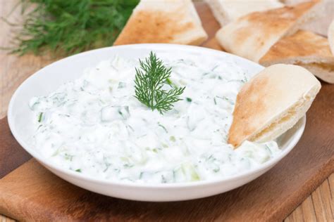 Tzatziki s čerstvými uhorkami a kôprom