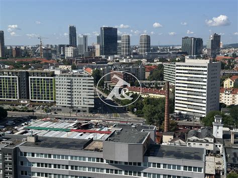 Výhľad na Bratislavu zo Sion Gelato