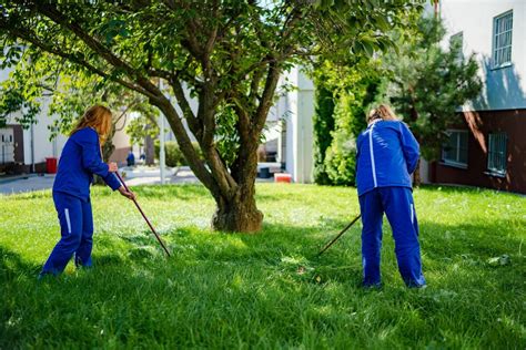 Ženy vo väznici pripravujúce jedlo
