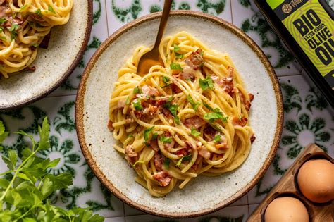 Cestoviny Carbonara s vajcom a slaninkou