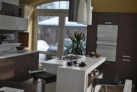 Interiér profesionálnej cukrárskej kuchyne