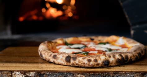 Rôzne druhy pizze rozdelené podľa hlavných ingrediencií