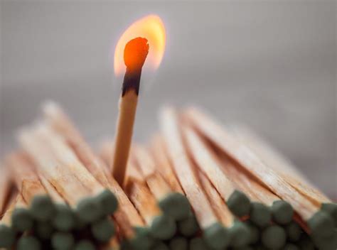 Bezpečnosť pri flambovaní - dlhá zápalka