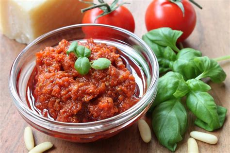 Domáce paradajkové pesto