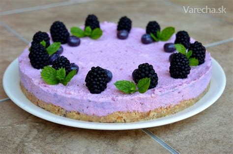 Nepečený černicový cheesecake