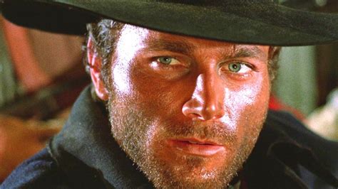 Franco Nero ako Django s rakvou