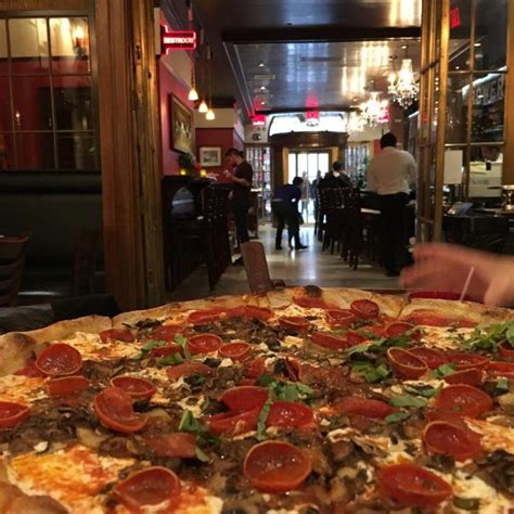 Fotografia pôvodnej pizzerie Lombardi's v New Yorku