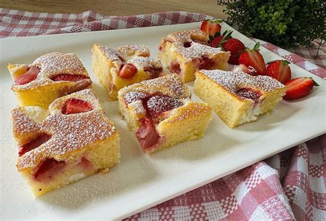 Hrnčeková tvarohová bublanina s jahodami