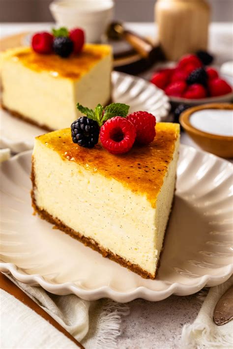 Čokoládový cheesecake a malinový crème brûlée