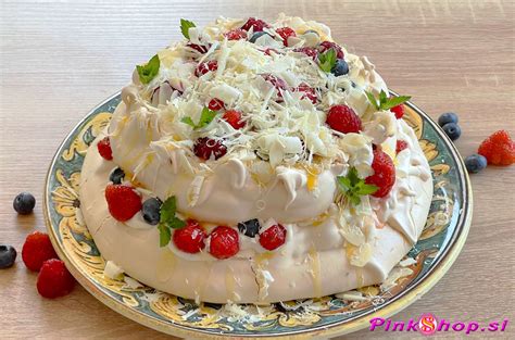 Likérový špic a Pavlova torta