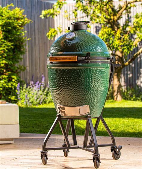Big Green Egg kamado pec
