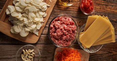 Základné ingrediencie na lasagne