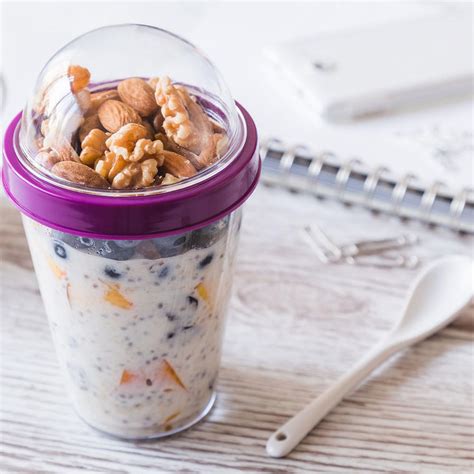Pohár na jogurt s müsli