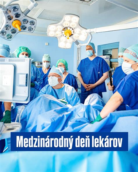 Páry diskutujúce s lekárom o plánovaní rodiny