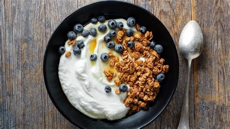 Porovnanie gréckeho a klasického jogurtu