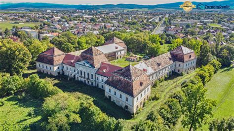 Kaštieľ v Tovarníkoch
