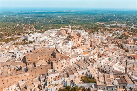 Biele domy mesta Ostuni