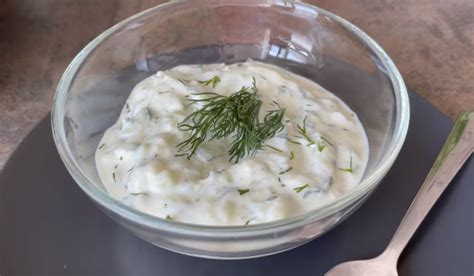 Svieže tzatziki omáčka s kôprom