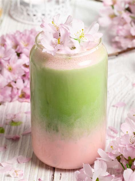 Sakura latte