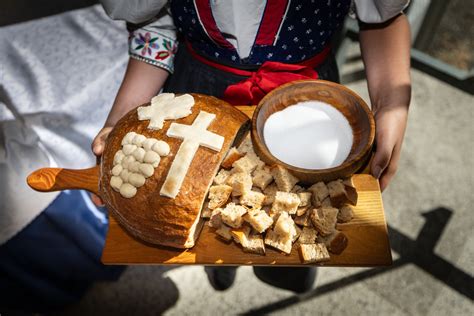 Chlieb a soľ ako symbol pohostinnosti
