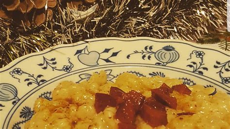 Hotové halušky z mandľovej múky s omáčkou