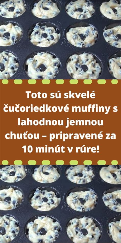 Muffiny pripravené v hrnčekoch