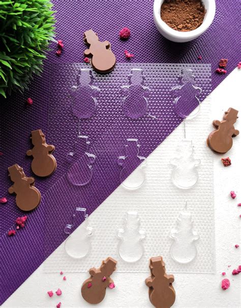 Detail čokoládových stekancov na torte