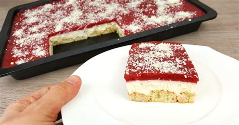 Ingrediencie na nepečený koláč s mascarpone a jahodami