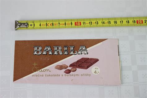 Etiketa čokolády s detailným zoznamom zložiek