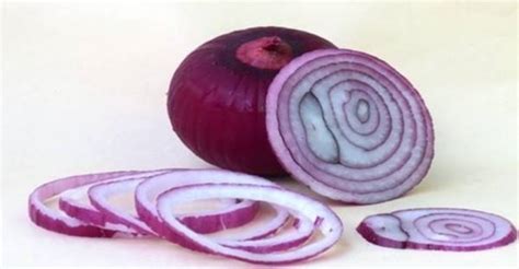 Červená cibuľa a med