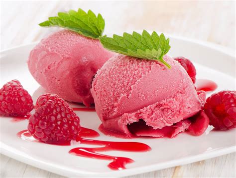 Osviežujúci malinový sorbet