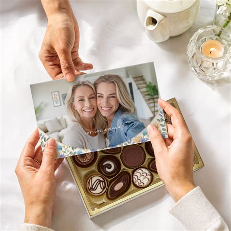Personalizovaná krabička mliečnej čokolády Lindt Lindor s fotografiou a odkazom