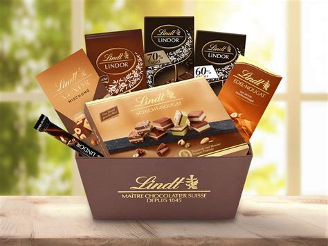 Sortiment luxusných čokoládových bonboniér Lindt