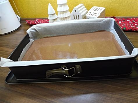 Cesto na plechu pred pečením