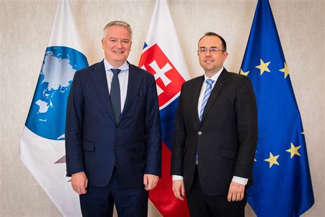 Erb Ministerstva zahraničných vecí
