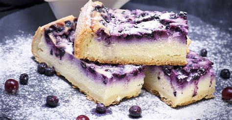 číludka s čučoriedkami a práškovým cukrom