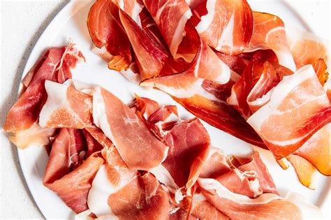 Talianske prosciutto a španielska jamón