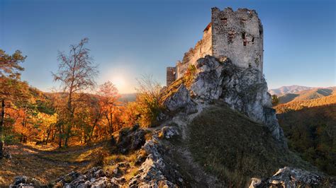 Zrúcanina hradu Uhrovec