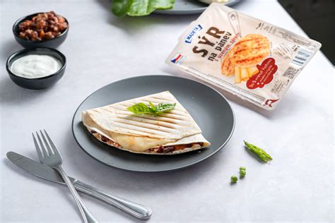 Tortilla s tofu syrom