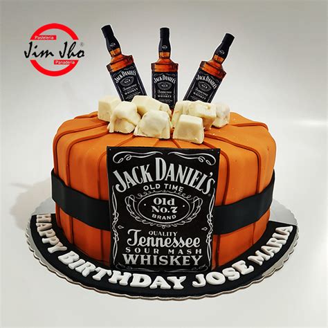 Torta s fľašou Jack Daniels