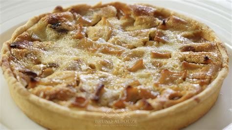 Apple pie s mriežkou z cesta