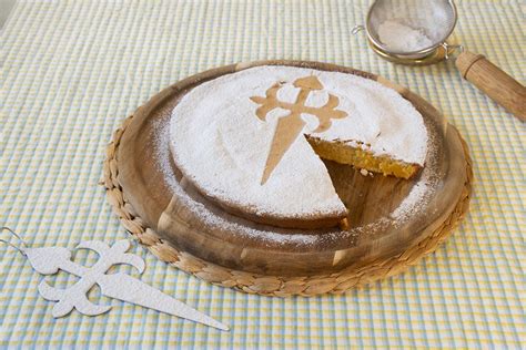Tarta de Santiago s krížom sv. Jakuba