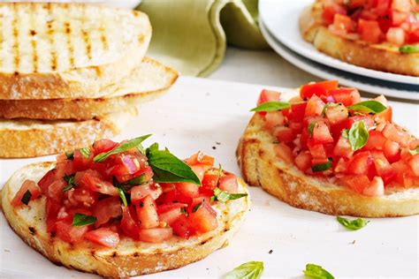 Bruschetta s rôznymi prísadami