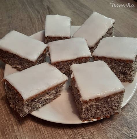 Hrnčekový makový koláč