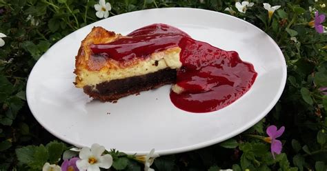 Suroviny na browncheese tortu s malinovým coulis