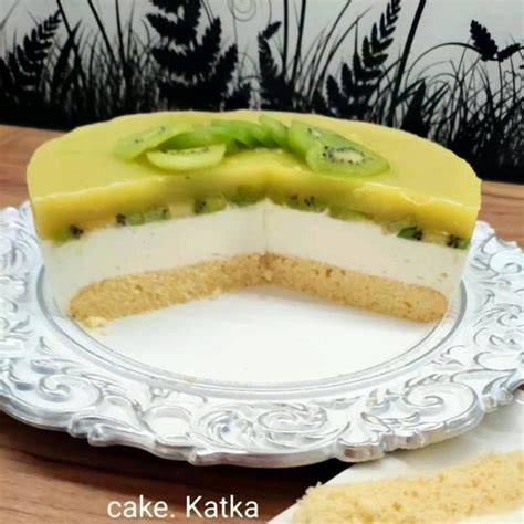 Jasná šumienková torta s kiwi