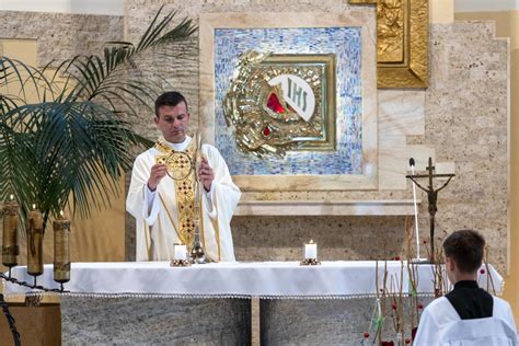 Monštrancia a Najsvätejšia sviatosť oltárna