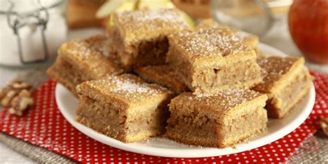 Suroviny na jablkovo-orechový koláč