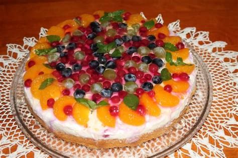 Tvarohovo-ovocná torta s vrstvou želé